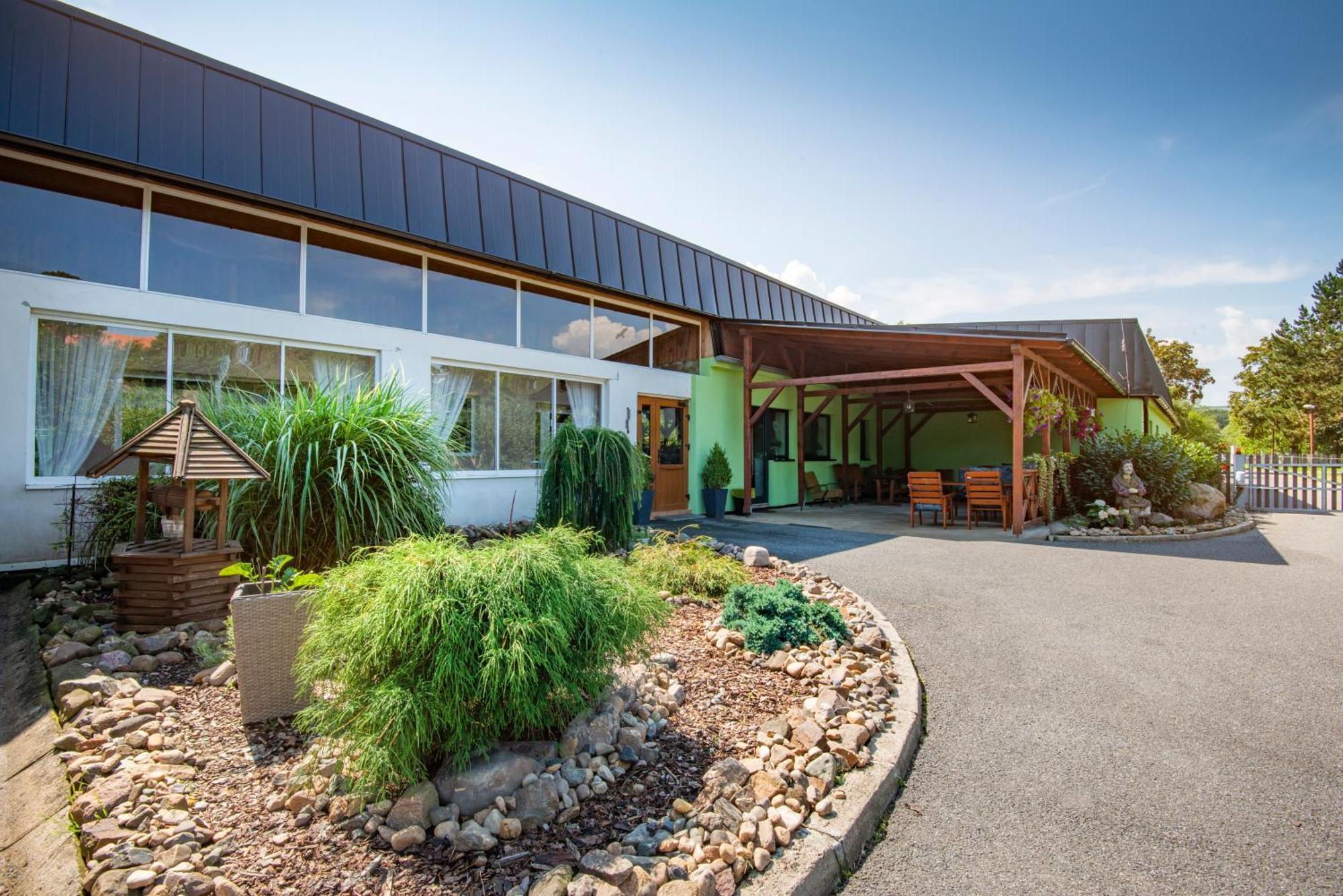 Pension u Jezu Klášterec nad Ohří Exterior foto